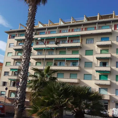 Apartamento Piazza Mazzini 21 *