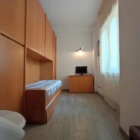 Piazza Mazzini 21 * Loano